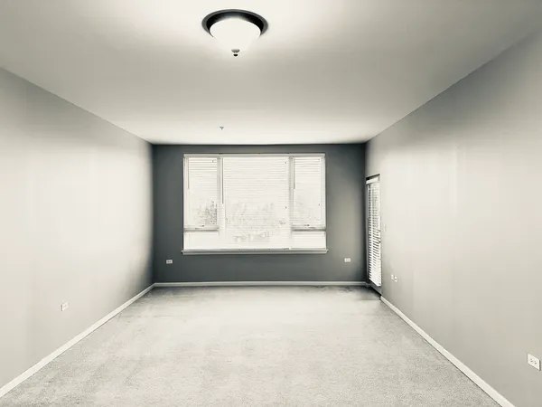 $3,000 | 801 Village Center Drive, Unit 204, Burr Ridge, IL 60527