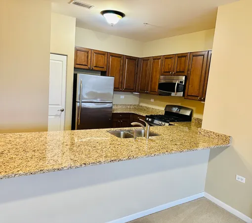 $3,000 | 801 Village Center Drive, Unit 204, Burr Ridge, IL 60527