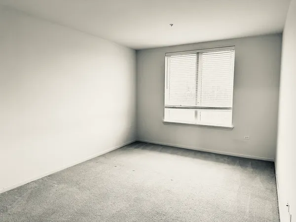 $3,000 | 801 Village Center Drive, Unit 204, Burr Ridge, IL 60527