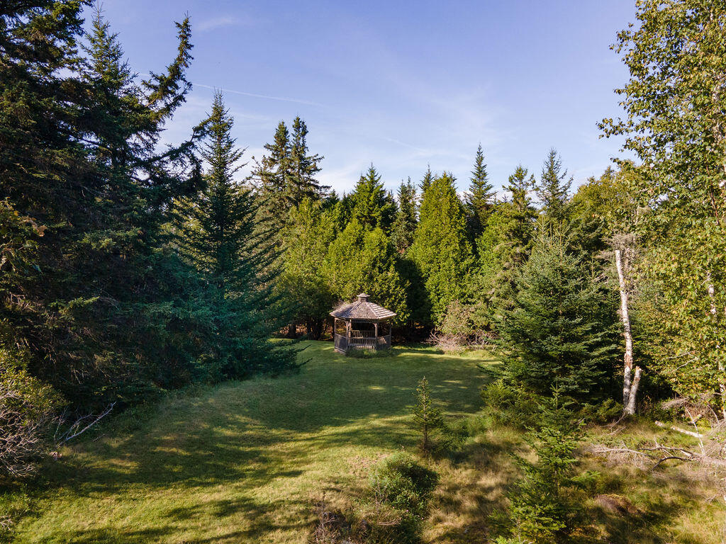 263 Eggemoggin Road Deer Isle, ME 04650 - Photo 46 of 59 LaRoccaLane-41