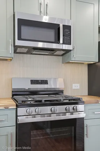 $3,200 | 505 Geronimo Street, Hoffman Estates, IL 60169