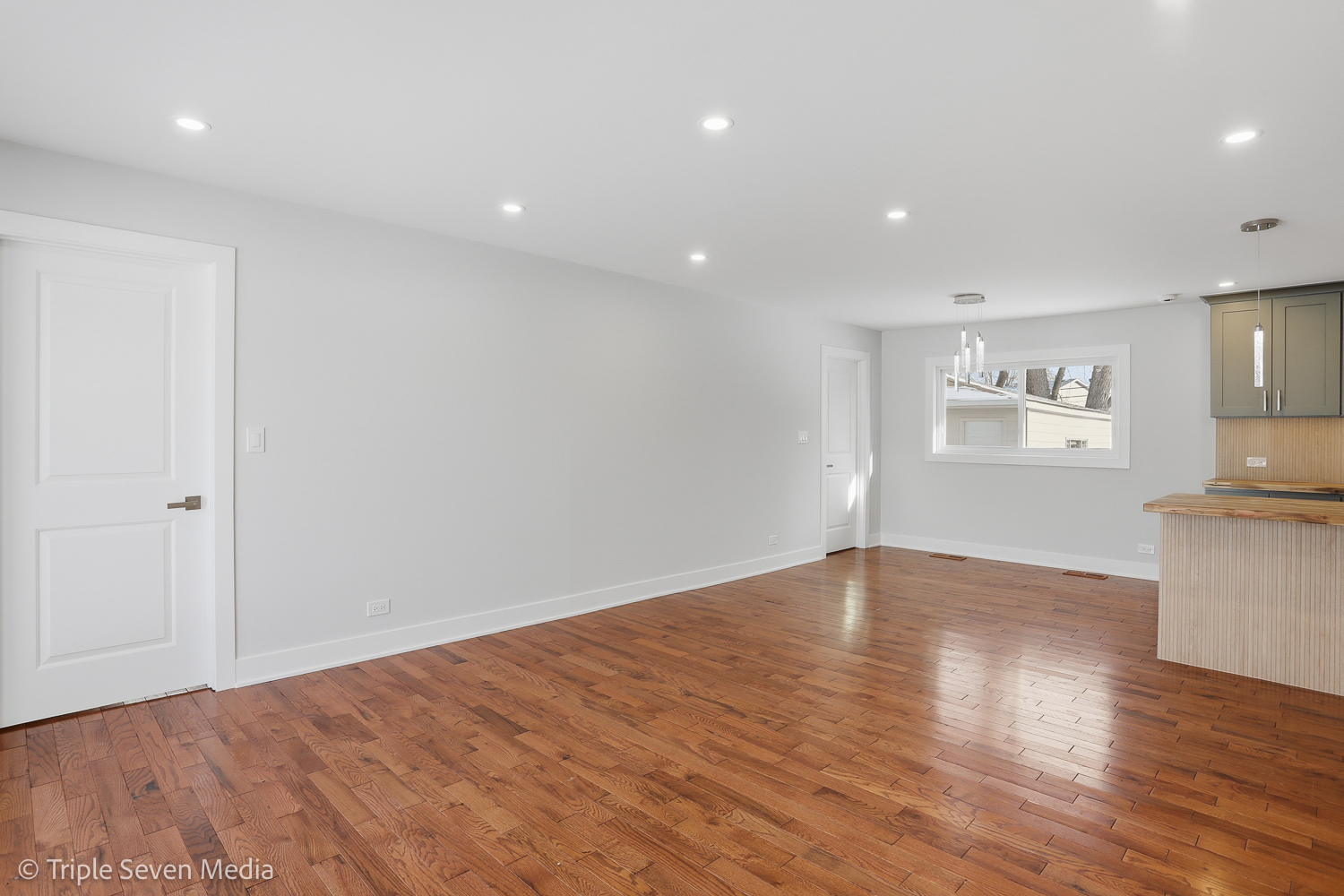 505 Geronimo Street Hoffman Estates, IL 60169 - Photo 17 of 40