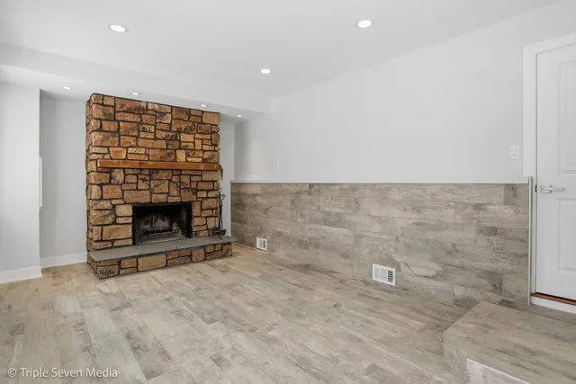 $3,200 | 505 Geronimo Street, Hoffman Estates, IL 60169