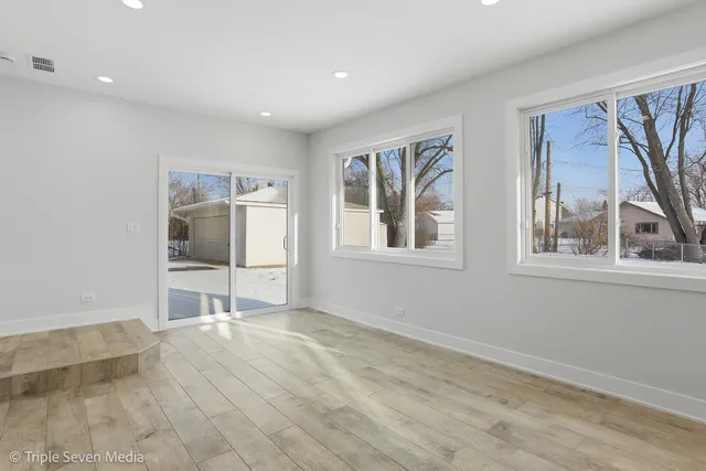 $3,200 | 505 Geronimo Street, Hoffman Estates, IL 60169