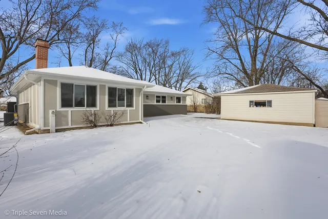 $3,200 | 505 Geronimo Street, Hoffman Estates, IL 60169