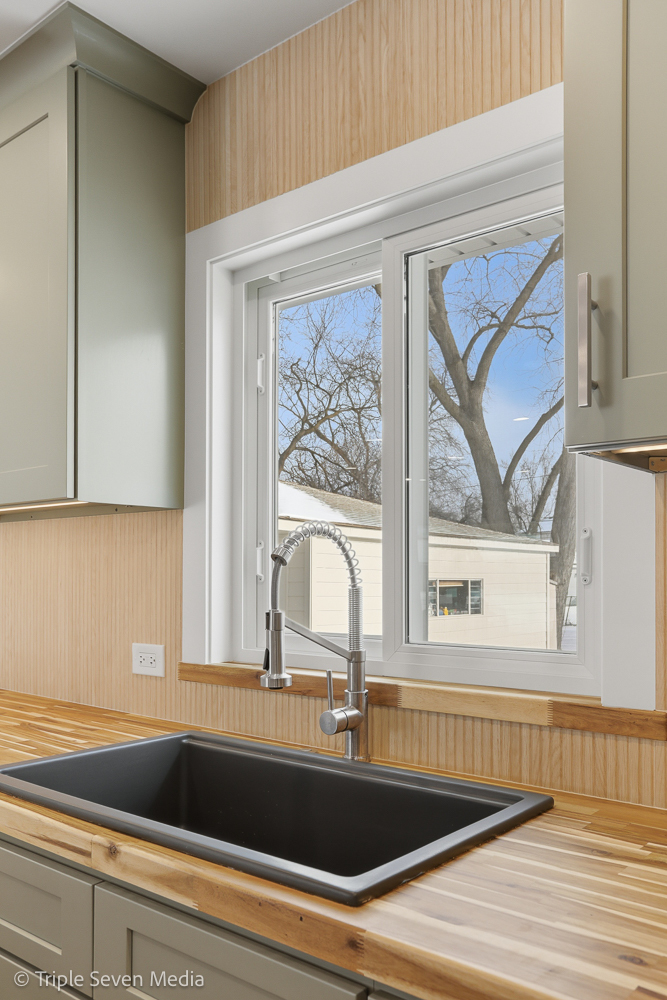 505 Geronimo Street Hoffman Estates, IL 60169 - Photo 10 of 40