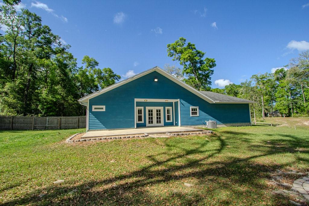 109 Southwest Roundhouse Court Fort White, FL 32038 - Photo 5 of 22