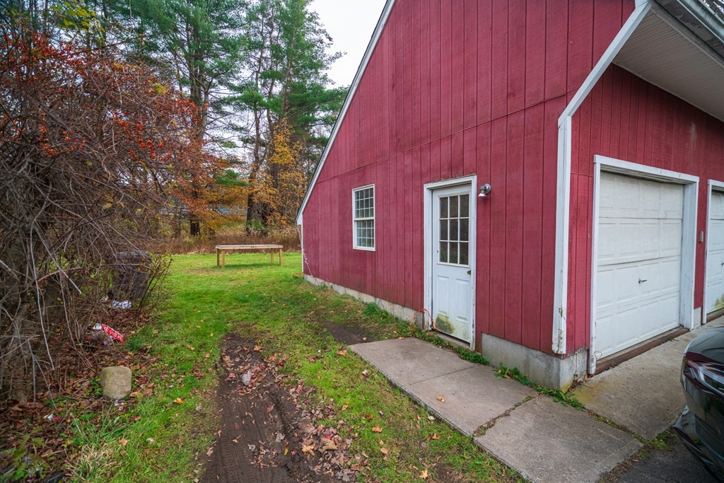 306 Northampton Road Amherst, MA 01002 - Photo 9 of 11 Gallery Image 9