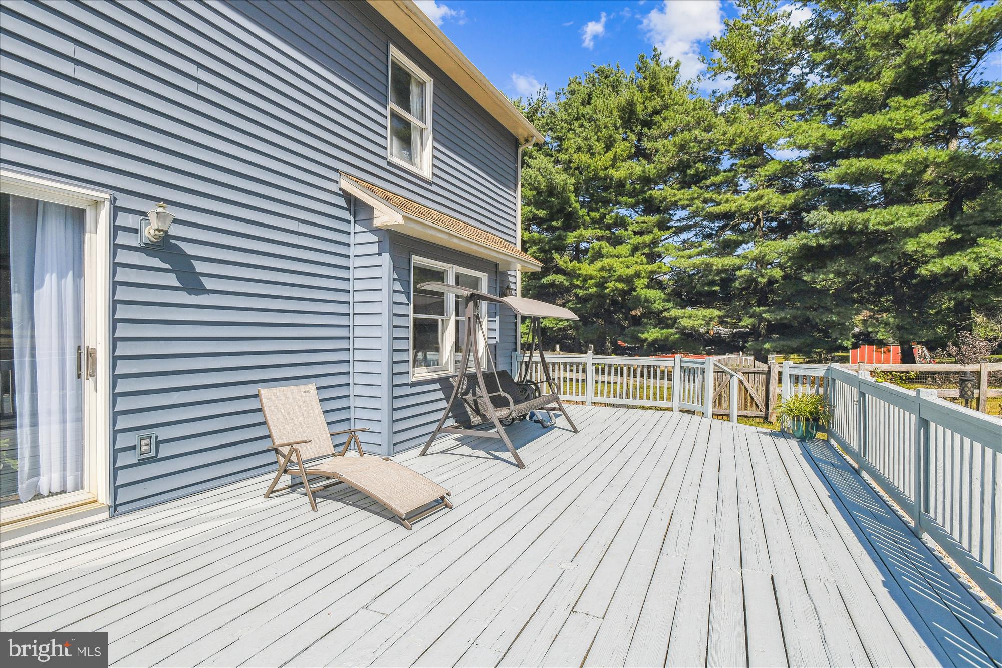 2433 Snydersburg Road Westminster, MD 21157 - Photo 32 of 51 Back deck