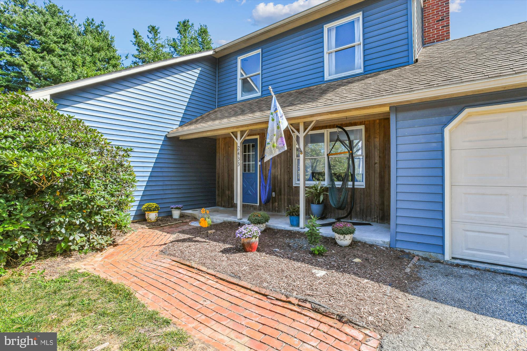 2433 Snydersburg Road Westminster, MD 21157 - Photo 35 of 51 Front walkway