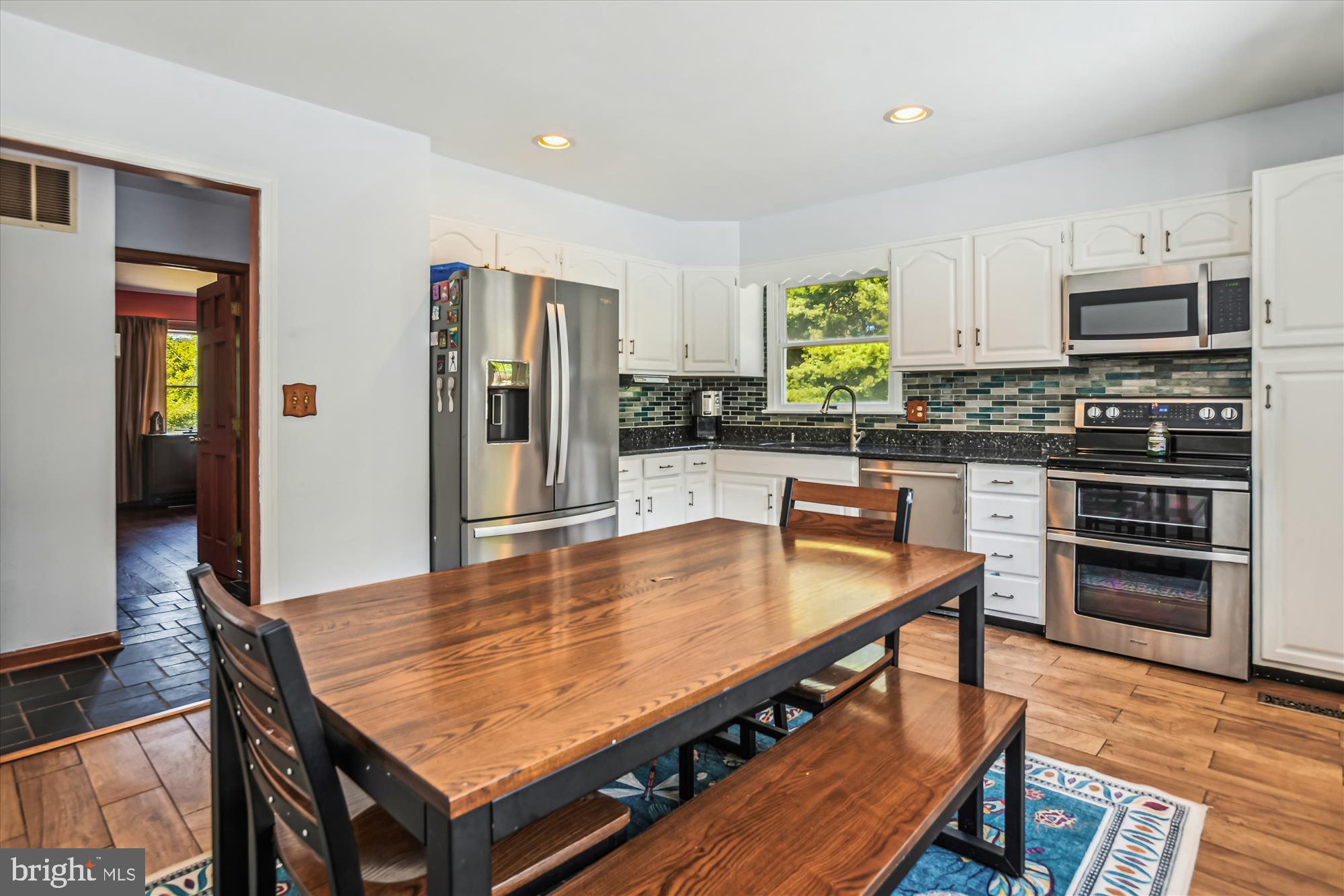 2433 Snydersburg Road Westminster, MD 21157 - Photo 7 of 51 Eat in kitchen