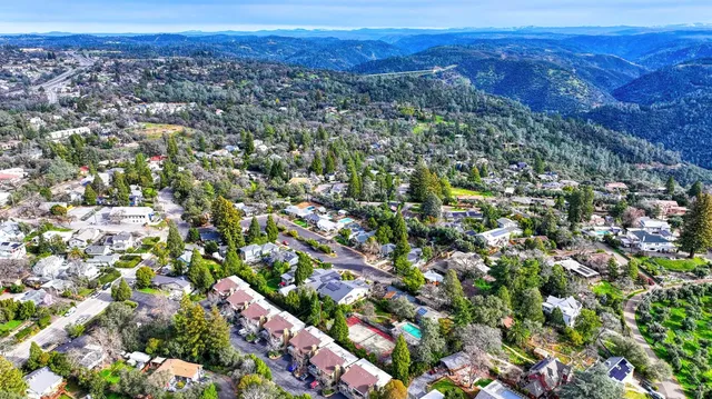 $399,000 | 232 Foresthill Avenue, Unit B, Auburn, CA 95603