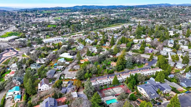 $399,000 | 232 Foresthill Avenue, Unit B, Auburn, CA 95603