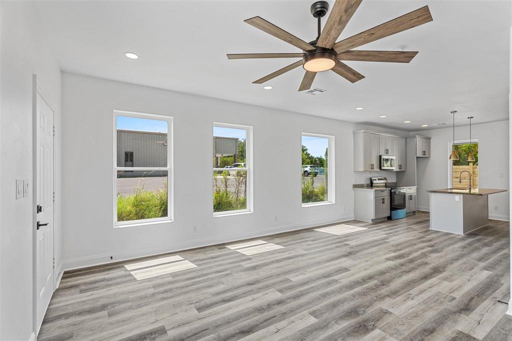 3525 Heard Road, Unit 3 Lake Charles, LA 70605 - Photo 3 of 13