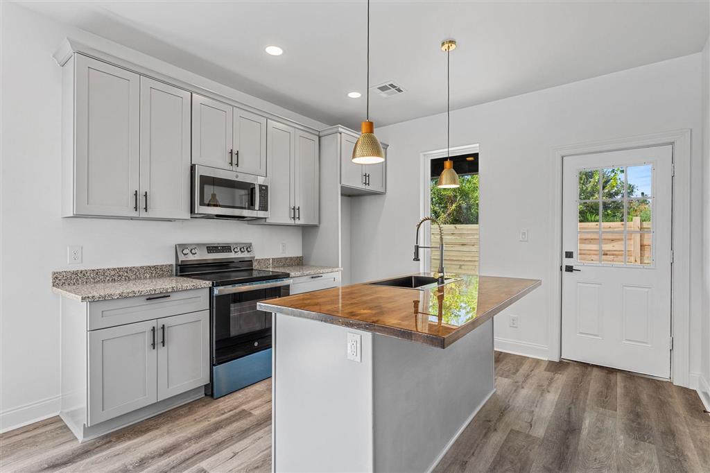 3525 Heard Road, Unit 3 Lake Charles, LA 70605 - Photo 4 of 13