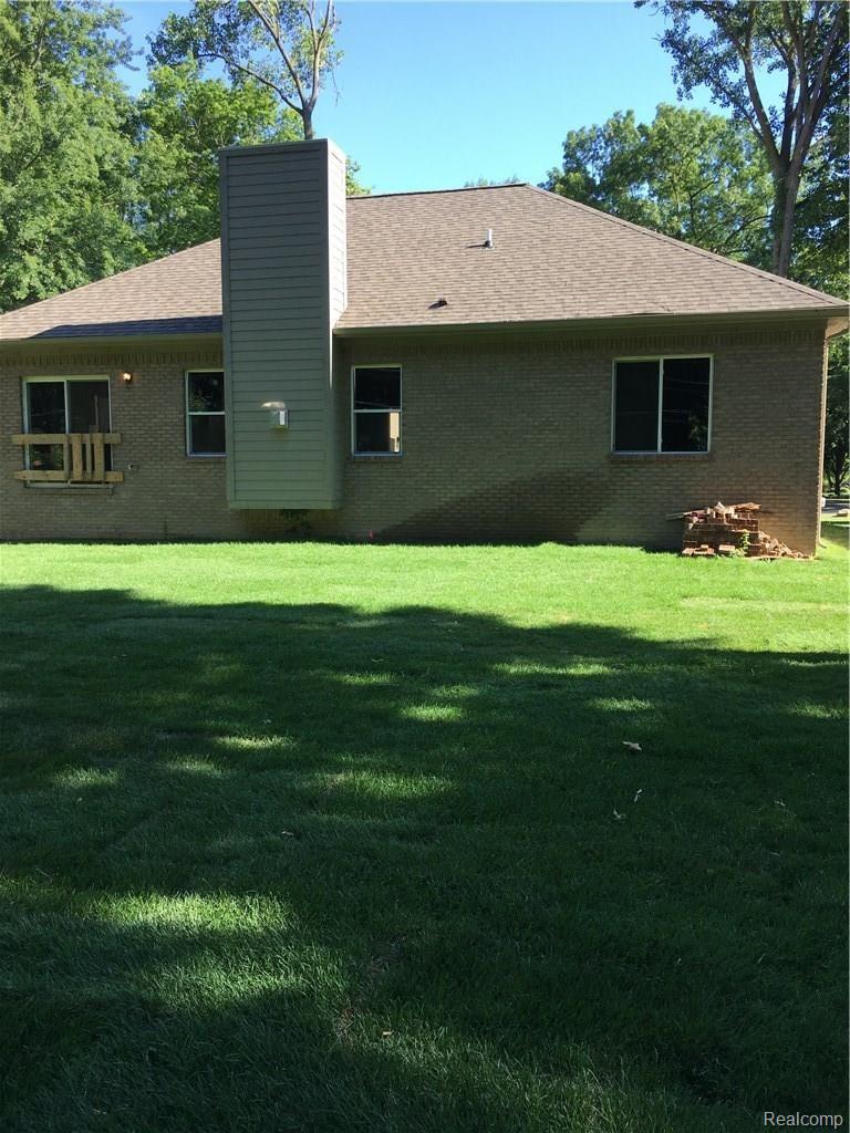 11115 Messmore Road Utica, MI 48317 - Photo 12 of 12 3835C221-2A8C-4C69-A09F-915C72B51E31.jpeg
