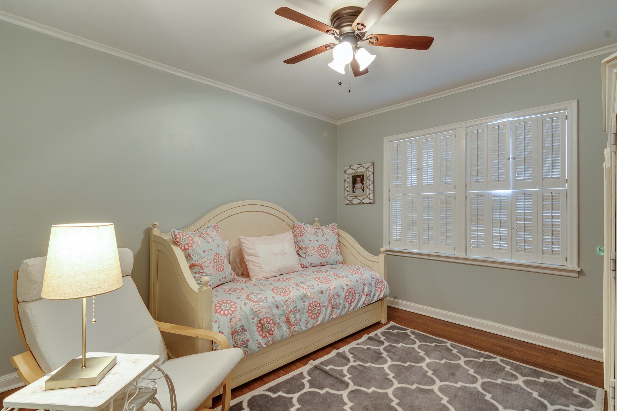 337 North White Station Road Memphis, TN 38117 - Photo 20 of 37 Bedroom with crown molding, baseboards, ceiling fan, and wood finished floors