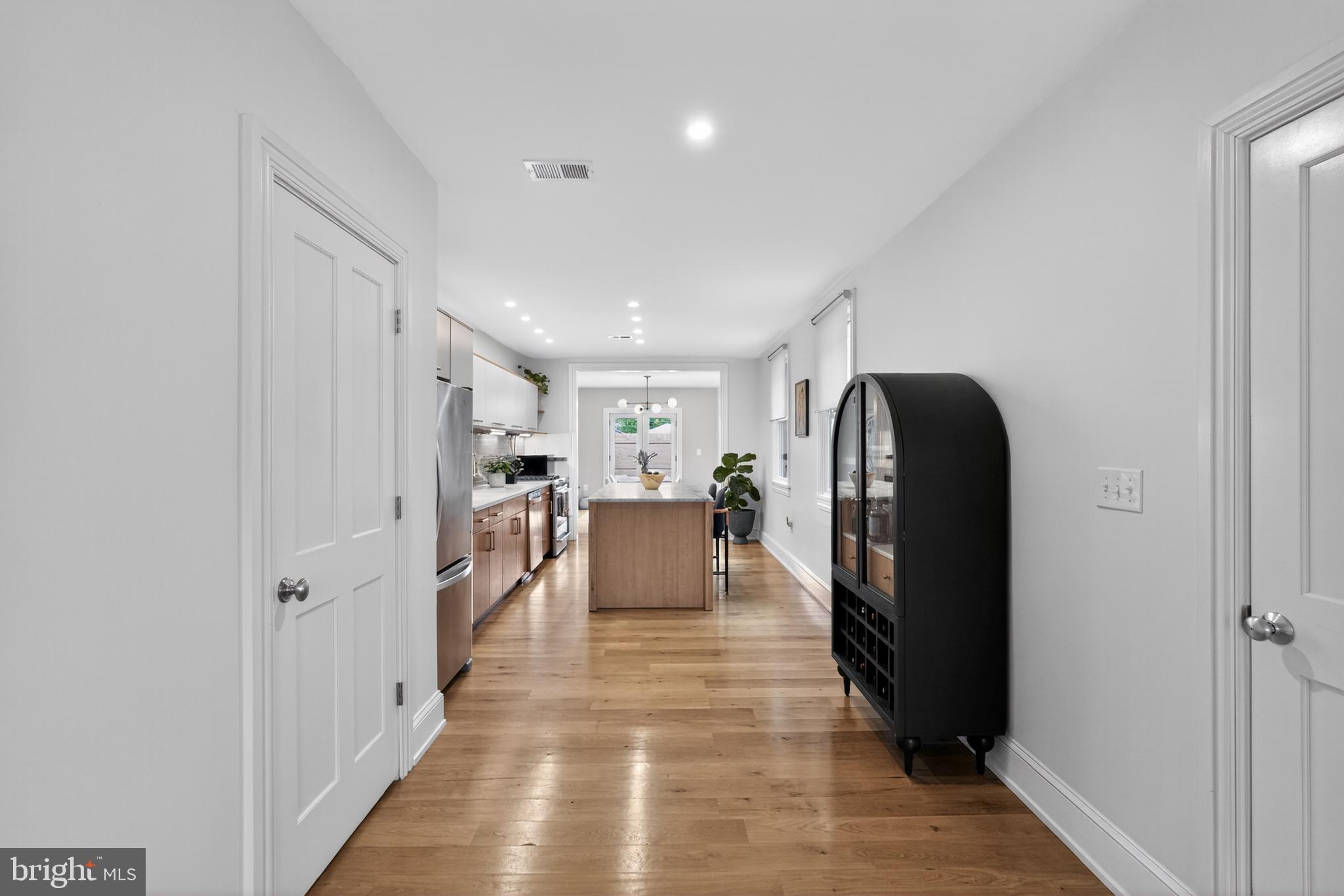 1509 Reed Street Philadelphia, PA 19146 - Photo 10 of 29