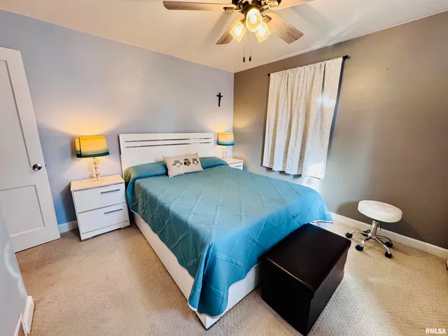 $129,500 | 1005 North Hawkinson Avenue, Galesburg, IL 61401