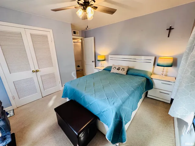 $129,500 | 1005 North Hawkinson Avenue, Galesburg, IL 61401