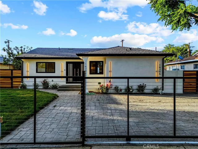 $1,899 | 16245 1/2 Chatsworth Street, Granada Hills, CA 91344