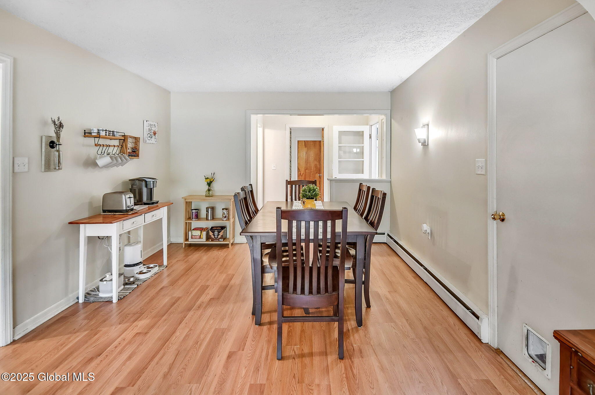 17 Malpass Road Albany, NY 12203 - Photo 6 of 25 Interior 05