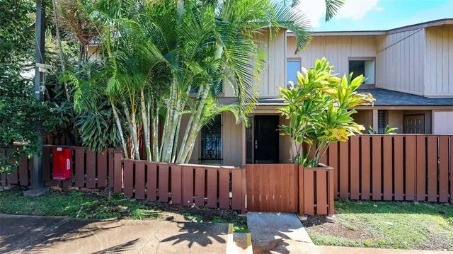 $3,300 | 92-1002 Makakilo Drive, Unit 45, Kapolei, HI 96707