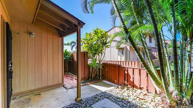 $3,300 | 92-1002 Makakilo Drive, Unit 45, Kapolei, HI 96707