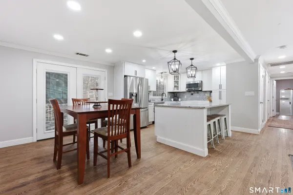$499,900 | 8 Old Field Road, Farmington, CT 06085