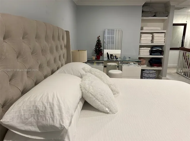 $300,000 | 18338 Northwest 68th Avenue, Unit L, Hialeah, FL 33015