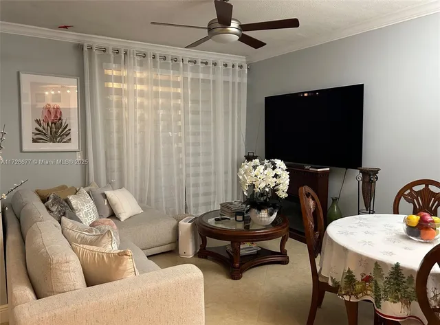 $300,000 | 18338 Northwest 68th Avenue, Unit L, Hialeah, FL 33015