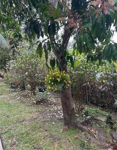 $300,000 | 18338 Northwest 68th Avenue, Unit L, Hialeah, FL 33015