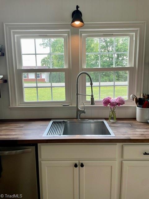 1779 Mountain View Road King, NC 27021 - Photo 13 of 38