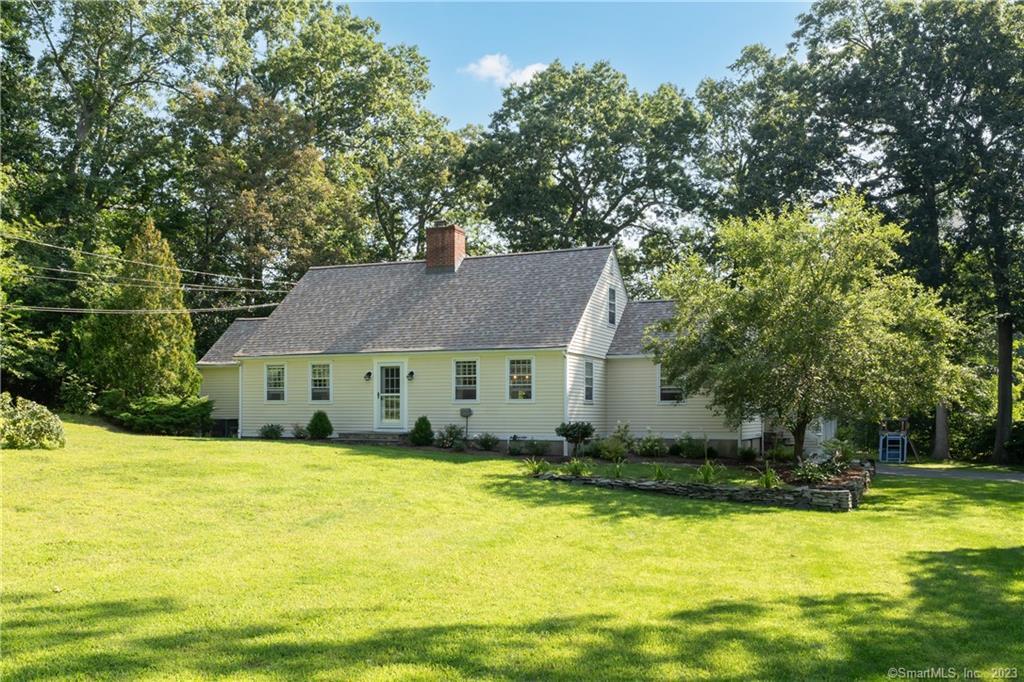 Welcome to 46 River Edge Farms, Madison.