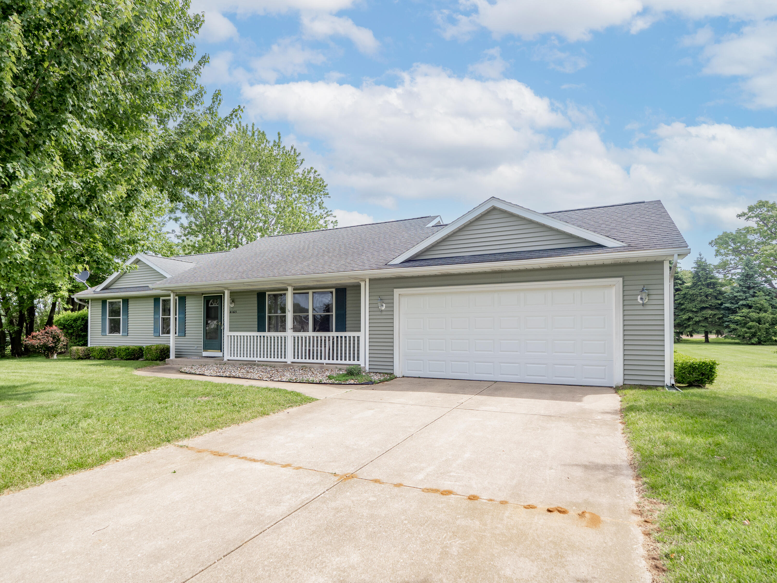 54163 Ridgeview Circle Paw Paw, MI 49079 - Photo 3 of 26 54163 Ridgeview Cir-103