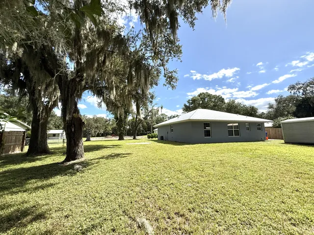$2,200 | 653 Southeast 13th Avenue, Okeechobee, FL 34974