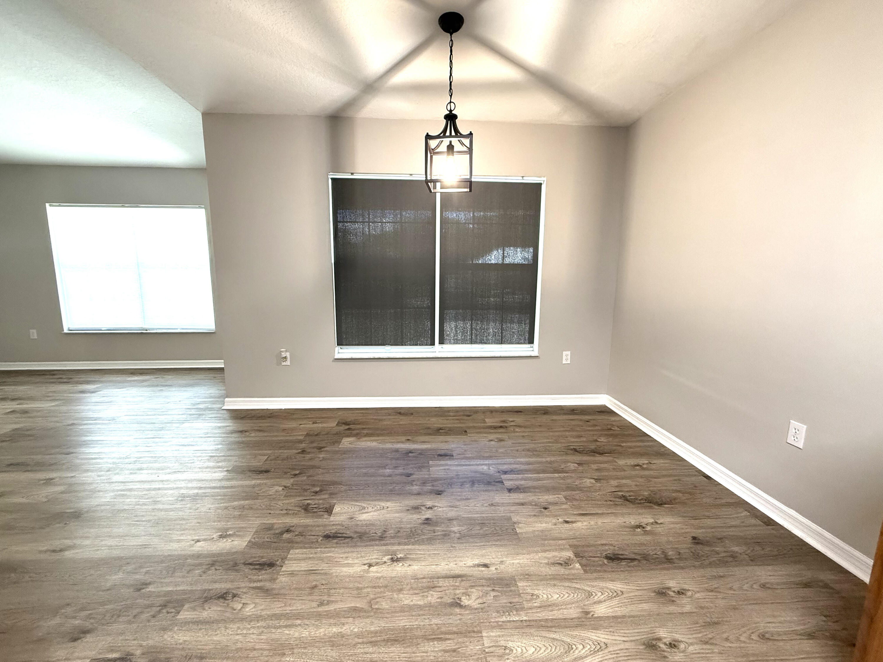 653 Southeast 13th Avenue Okeechobee, FL 34974 - Photo 6 of 26 IMG_1496