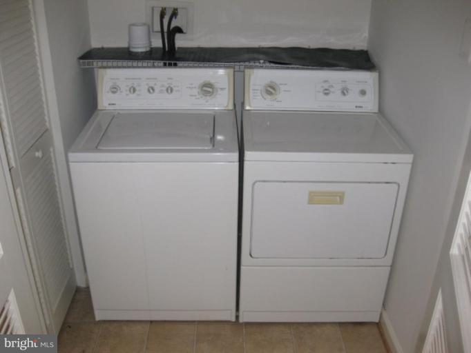 72 Two Rivers Drive Edgewater, MD 21037 - Photo 14 of 17 Laundry Area 1