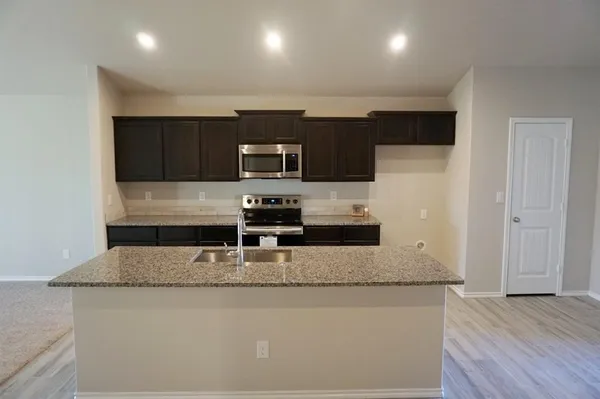 $1,650 | 6822 40th Street, Lubbock, TX 79407