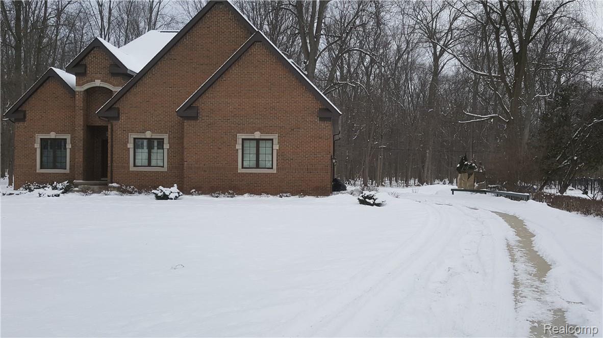Approach to house.