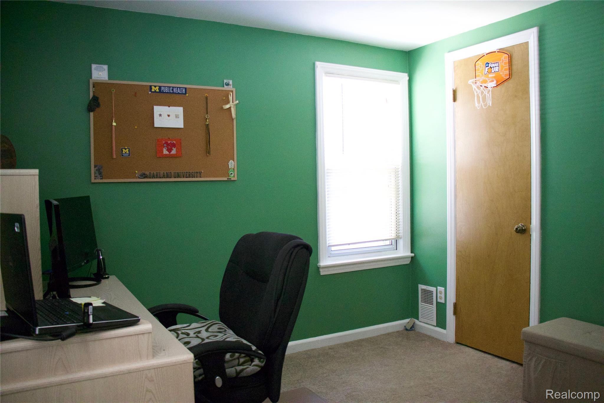 7085 Belleville Road Belleville, MI 48111 - Photo 15 of 27 Bedroom 3 - Office 2.jpg