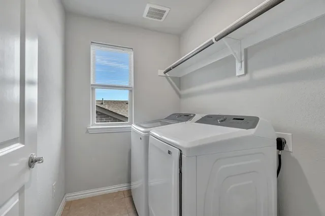 $3,250 | 2019 Tawakoni Drive, Irving, TX 75062