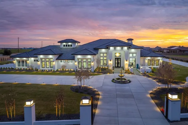 $5,500,000 | 3729 East Queens Court, Clovis, CA 93619