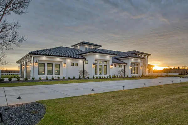 $5,500,000 | 3729 East Queens Court, Clovis, CA 93619