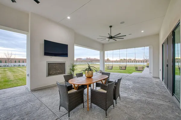 $5,500,000 | 3729 East Queens Court, Clovis, CA 93619