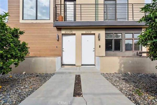 $3,950 | 6009 1/2 Barton Avenue, Los Angeles, CA 90038