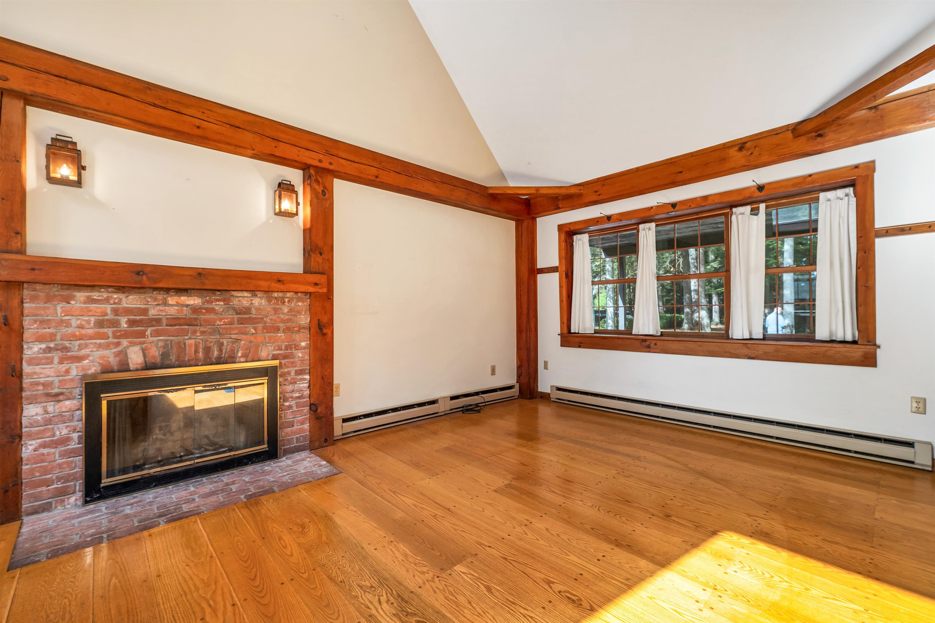 136 Cross Road Chesterfield, NH 03466 - Photo 8 of 47