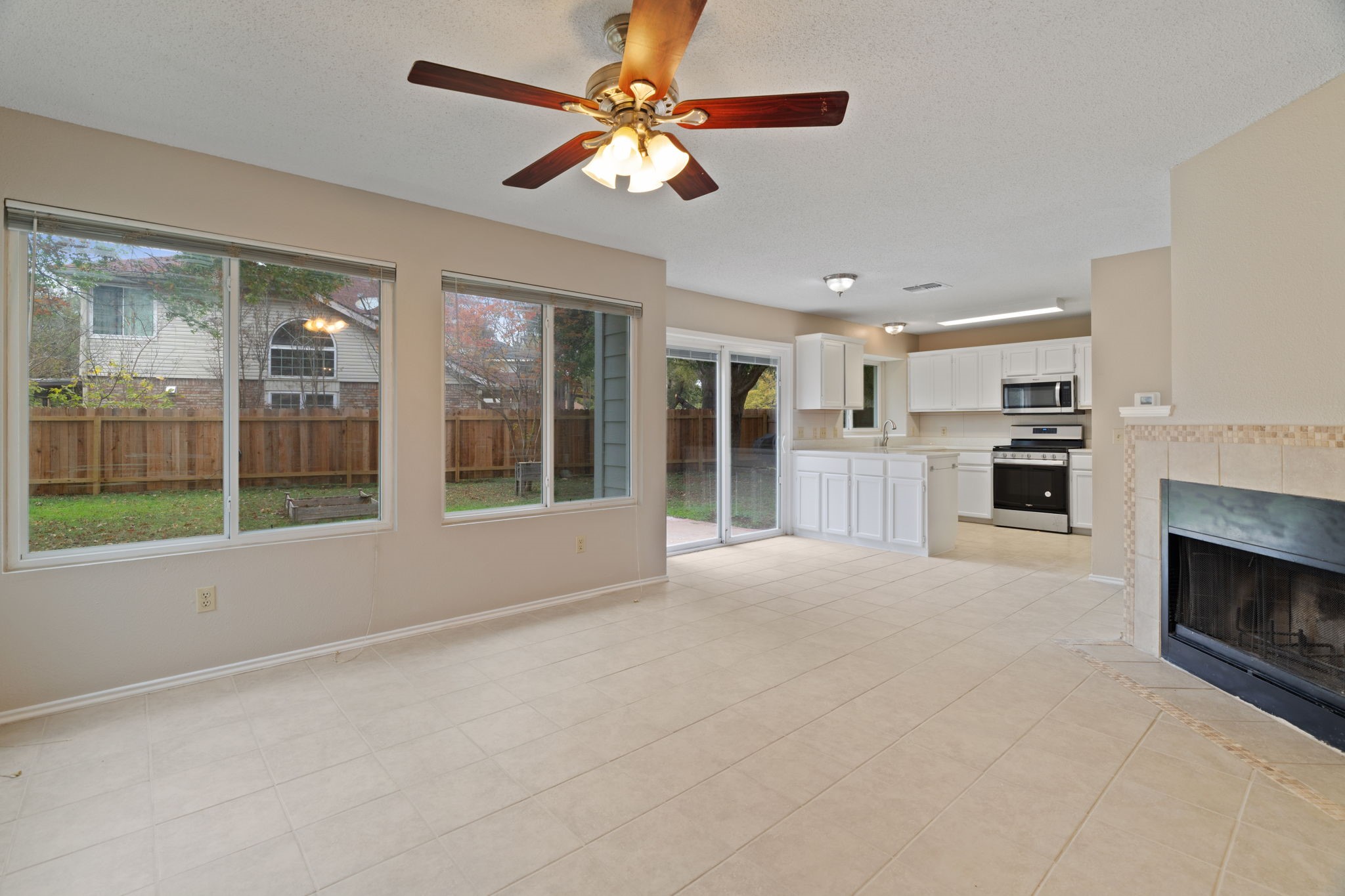 11600 Gun Powder Court Austin, TX 78748 - Photo 14 of 40 Another View Of Family Room Looking Toward Kitchen.