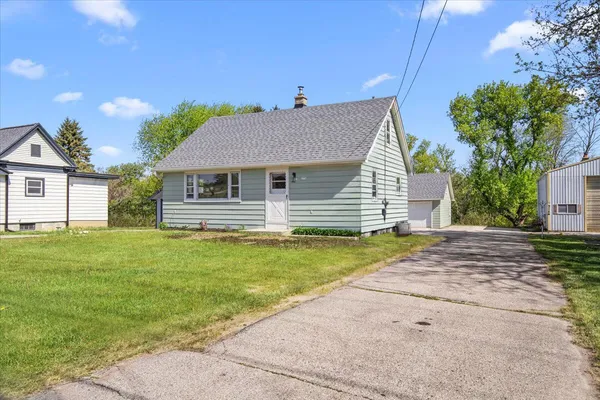 $299,900 | 3776 Hubertus Road, Richfield, WI 53033