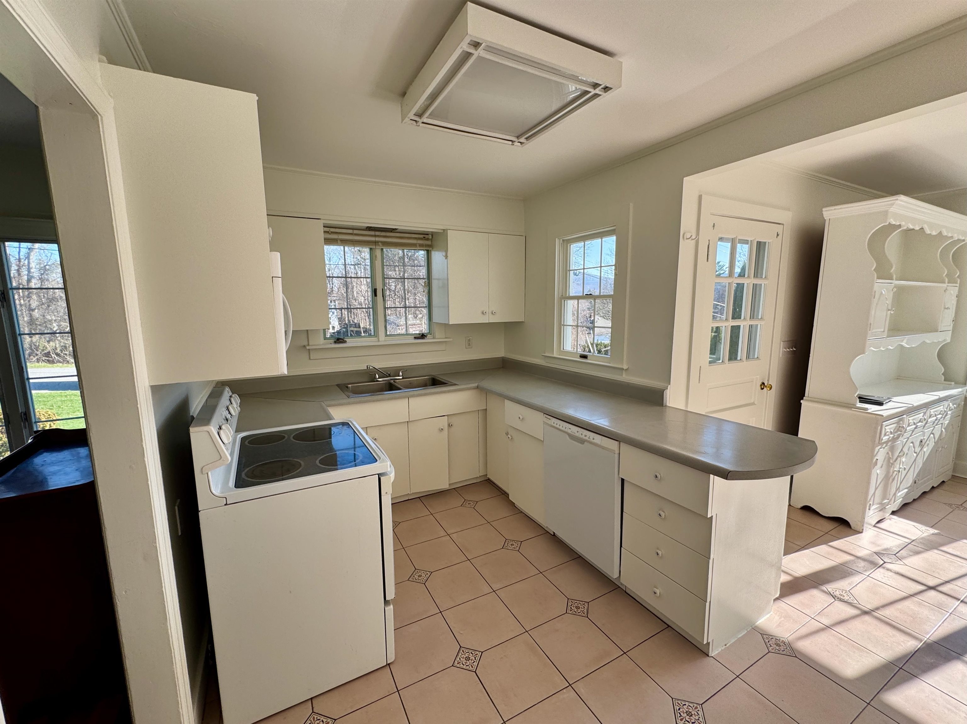 2 Pine Road Bennington, VT 05201 - Photo 9 of 38